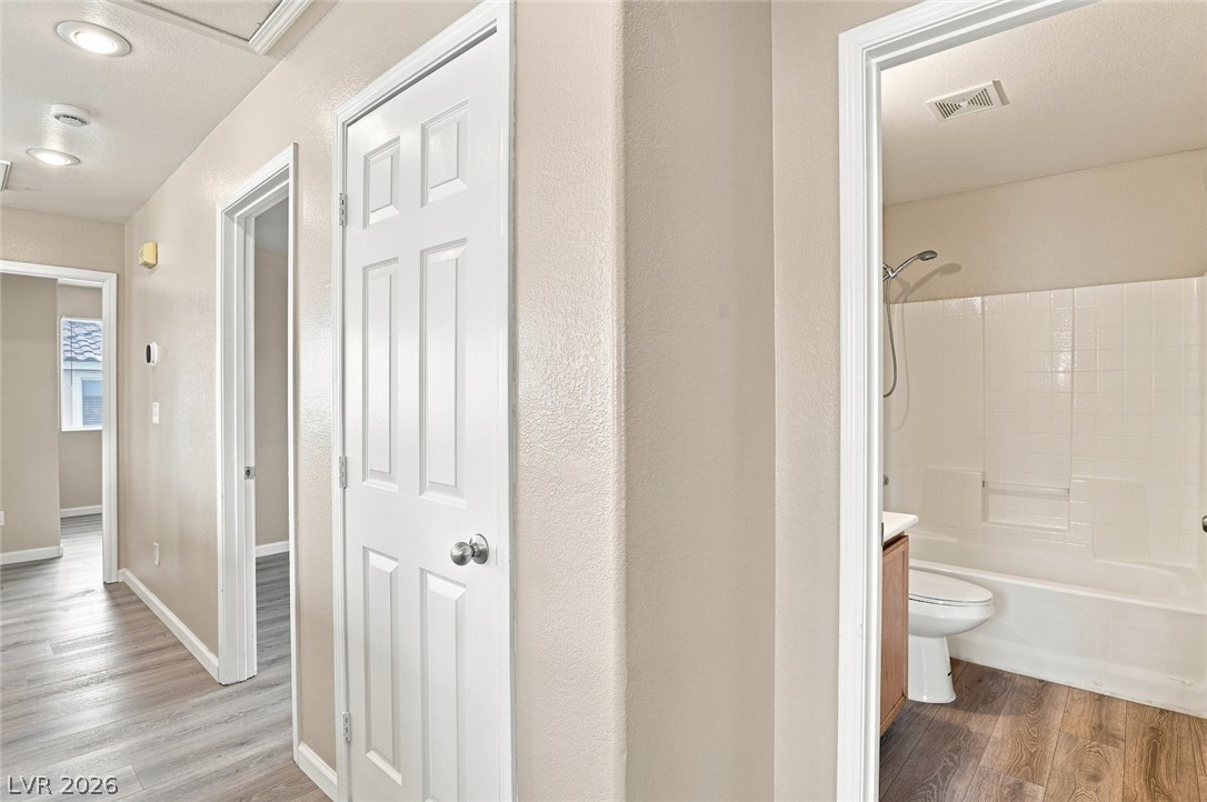 1915 Sundown Canyon Drive Property Photo 23
