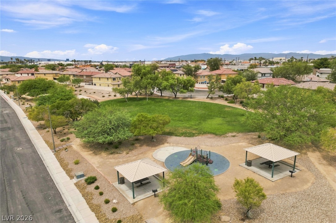 1915 Sundown Canyon Drive Property Photo 39