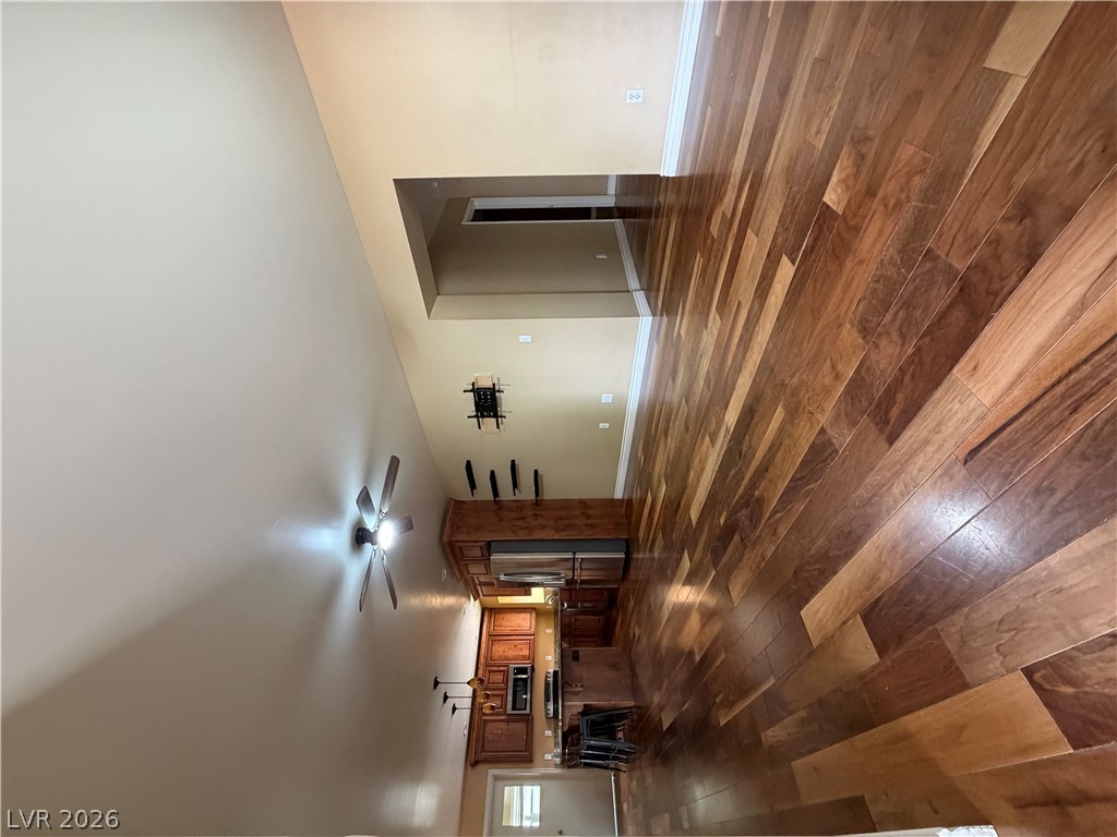724 Avenue H Property Photo 2