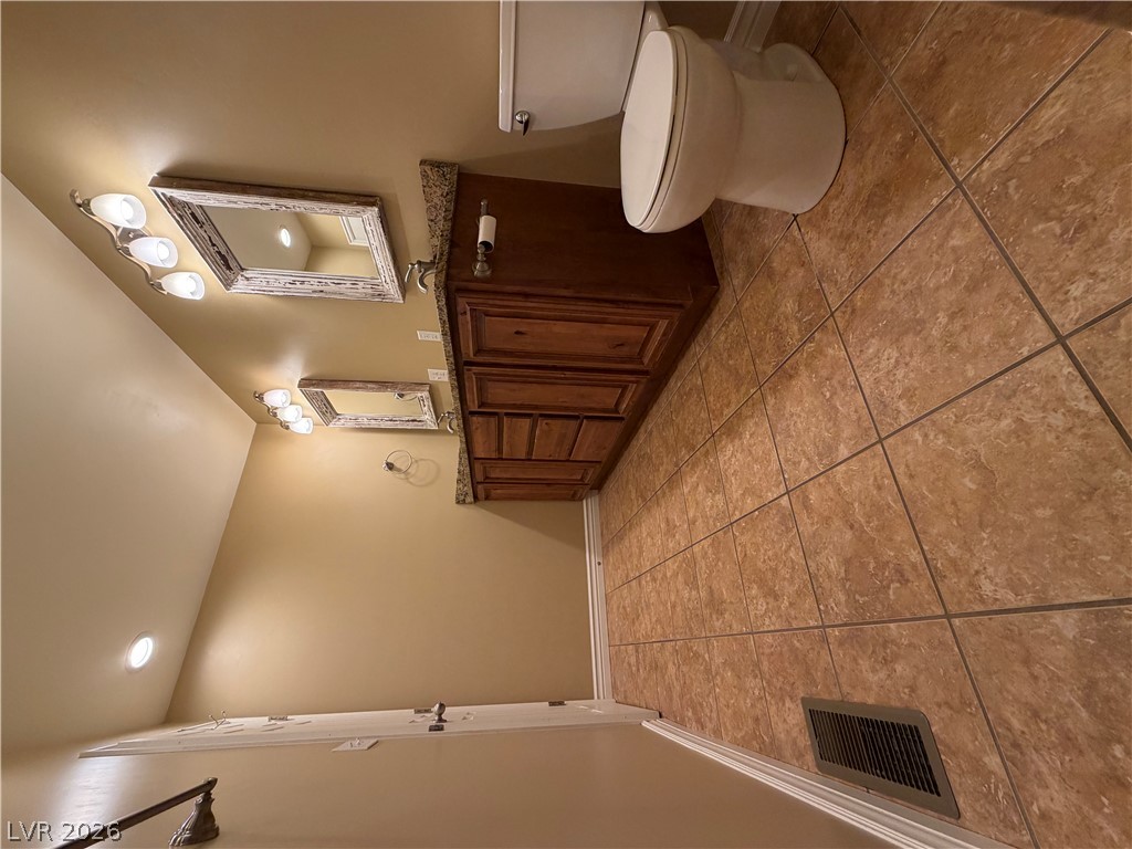 724 Avenue H Property Photo 20