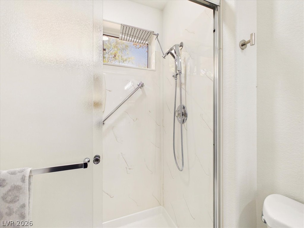 2833 Breakers Creek Drive Property Photo 44