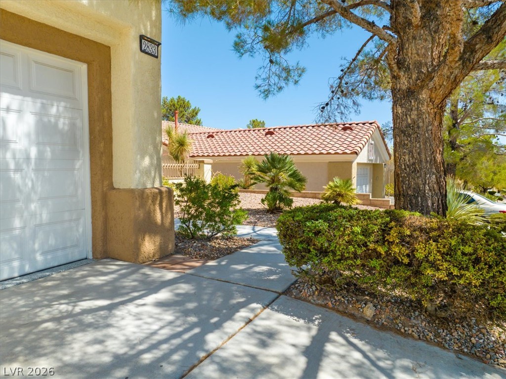 2833 Breakers Creek Drive Property Photo 67