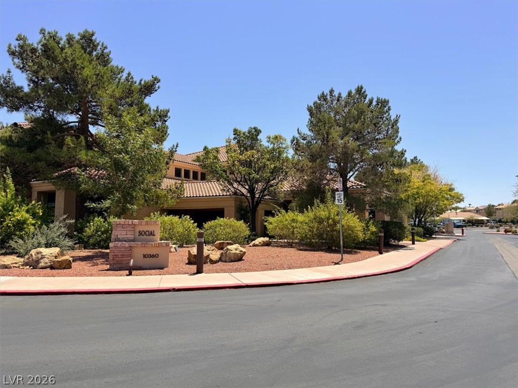 2833 Breakers Creek Drive Property Photo 87