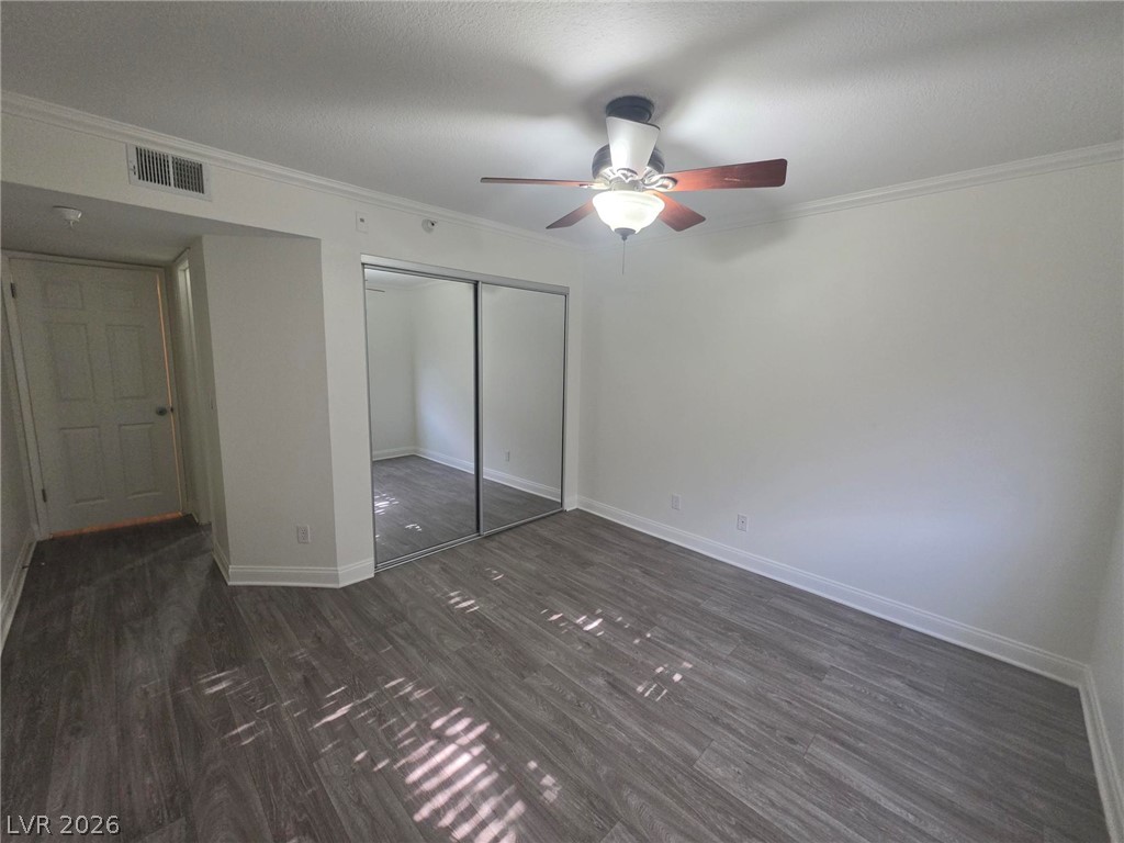 2750 South Durango Drive 2153 Property Photo 10
