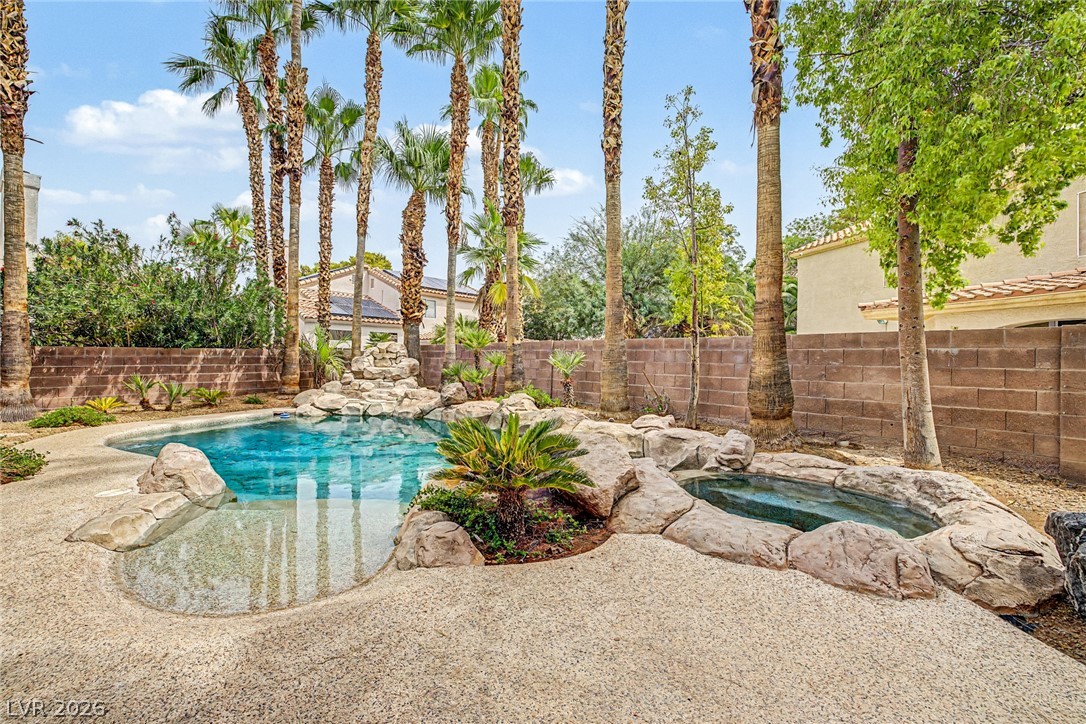 7782 Meadow Creek Street Property Photo 44
