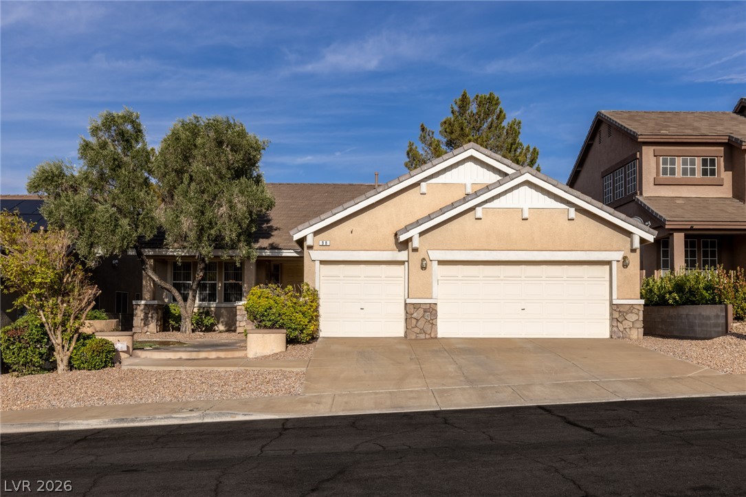 98 Glendive Street Property Photo 1