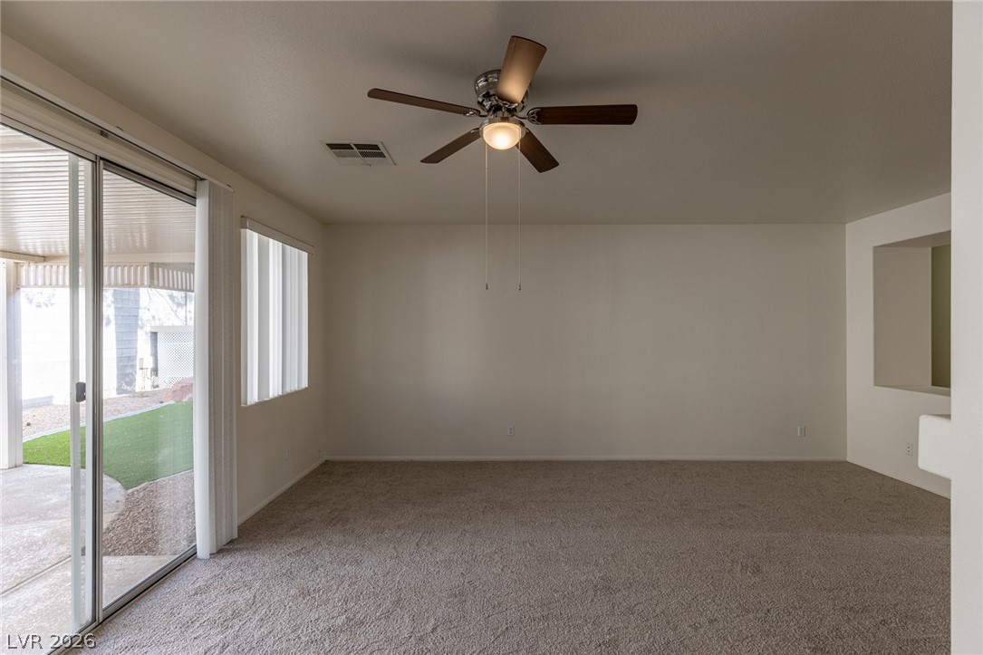 98 Glendive Street Property Photo 23