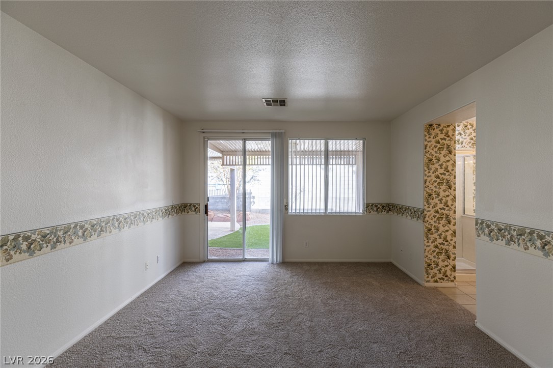 98 Glendive Street Property Photo 36