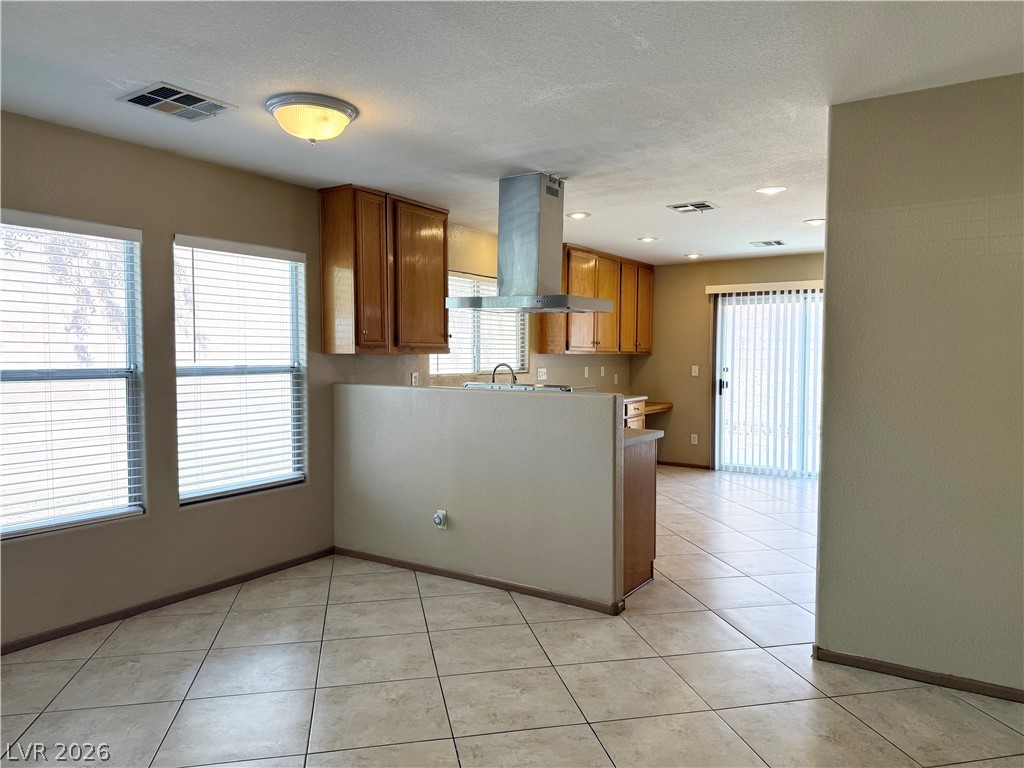 11260 Sandrone Avenue Property Photo 7