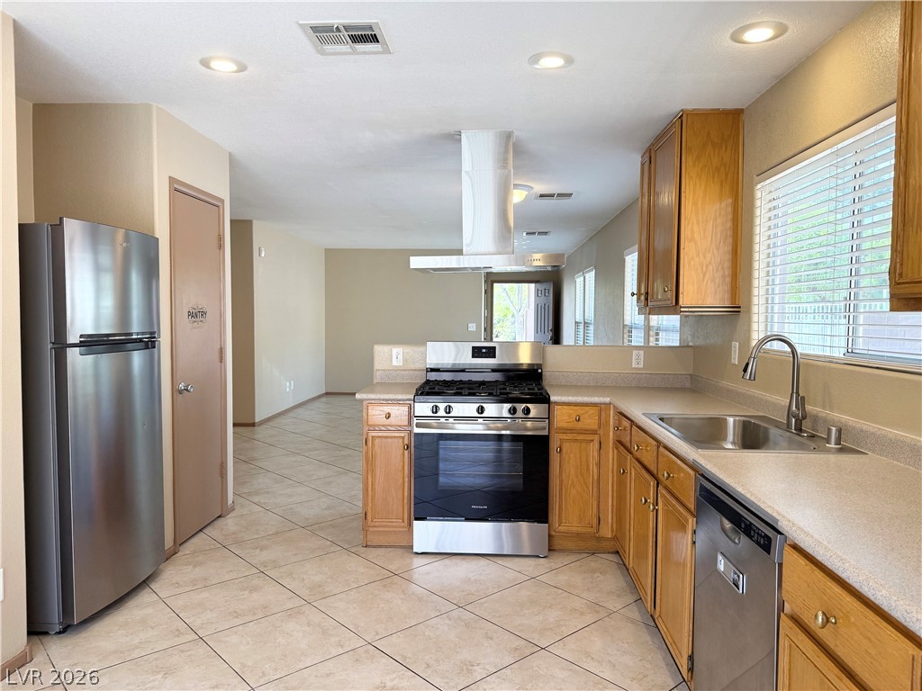 11260 Sandrone Avenue Property Photo 10