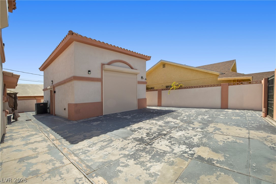 3440 Cox Street Property Photo 4