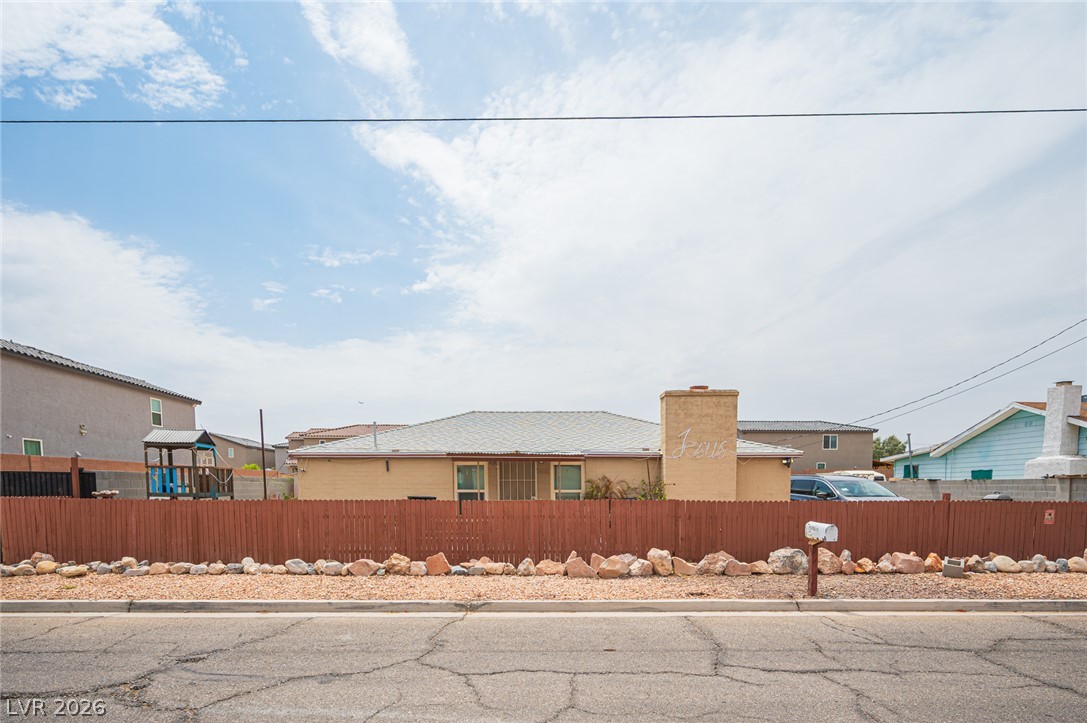 5841 Dodd Street Property Photo 2