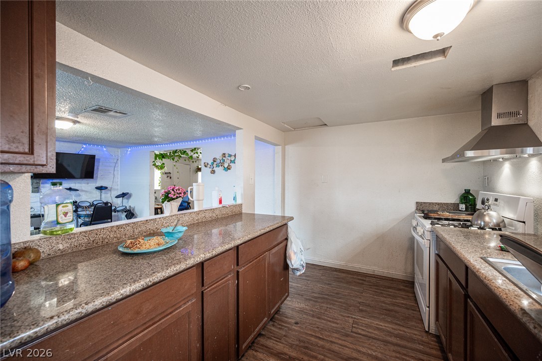 5841 Dodd Street Property Photo 23