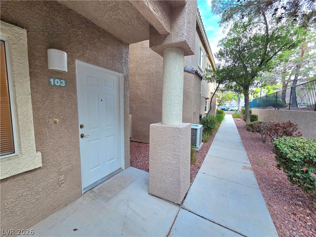 2053 Quarry Ridge Street 103 Property Photo 4