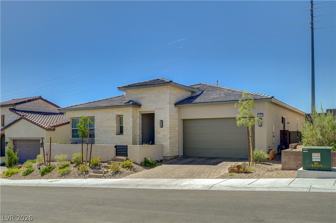 11803 Giroma Avenue Property Photo 2