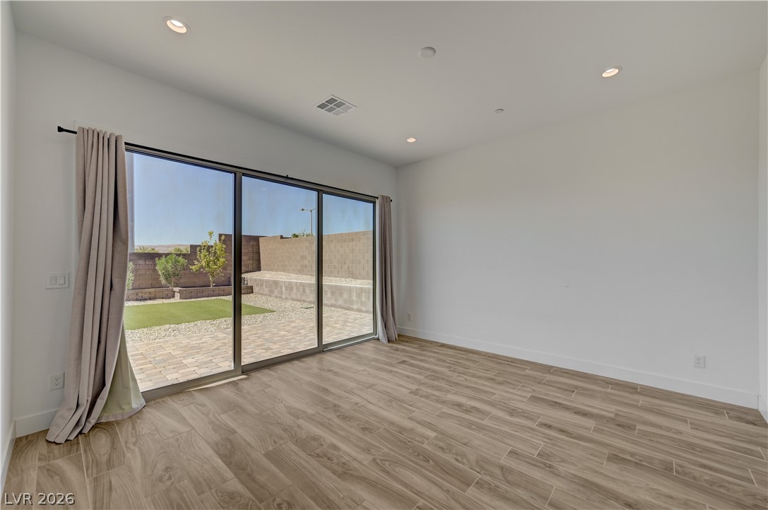 11803 Giroma Avenue Property Photo 17
