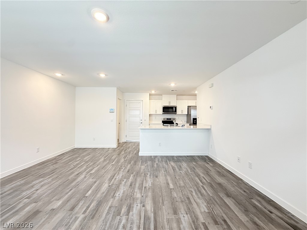 9844 Maple Pass Avenue Property Photo 4