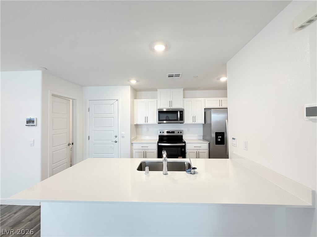 9844 Maple Pass Avenue Property Photo 6