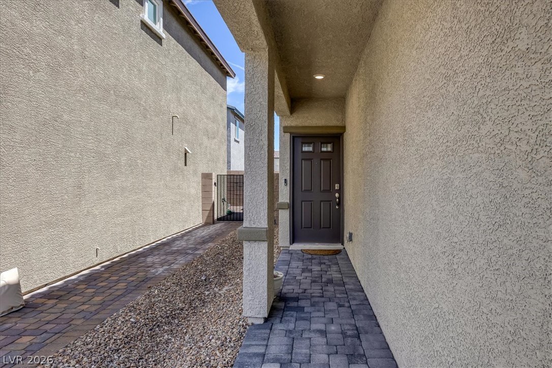 10036 Ullom Drive Property Photo 3