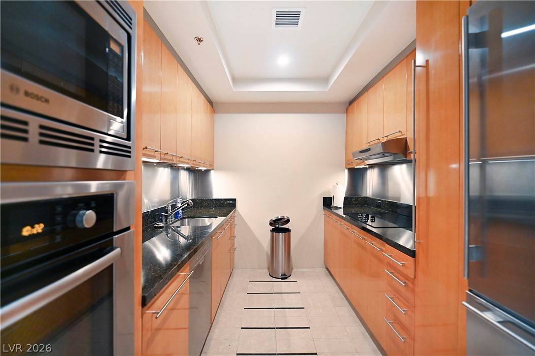 2700 South Las Vegas Boulevard 2107 Property Photo 2
