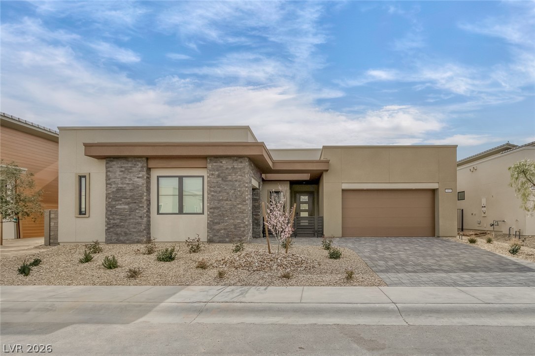 5008 Terramont Drive Property Photo 1