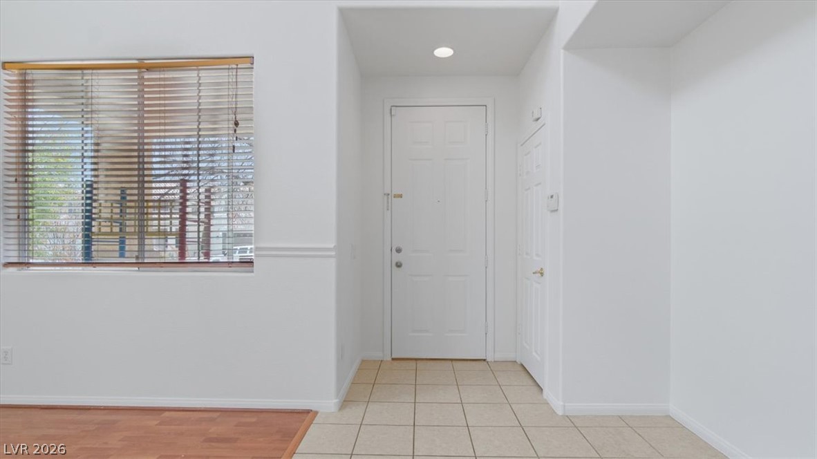 9570 Newton Grove Court Property Photo 6