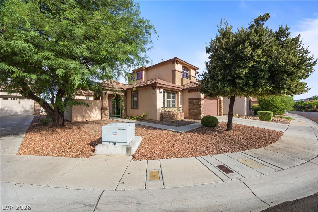 428 Eternity Street Property Photo 3