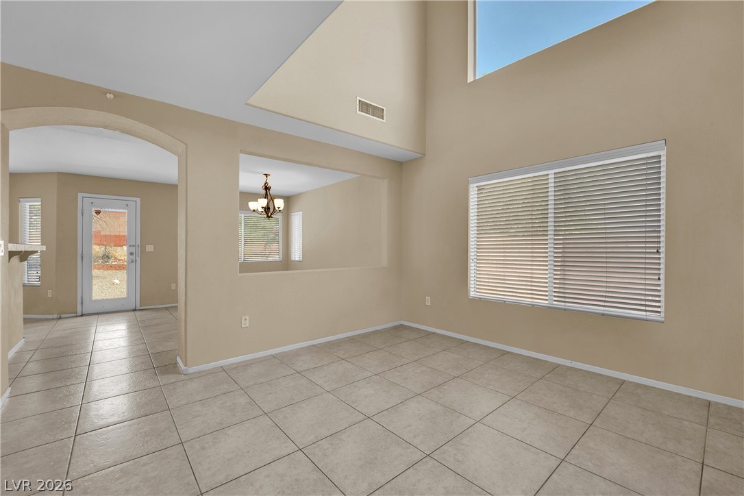 11004 Linden Leaf Avenue Property Photo 8