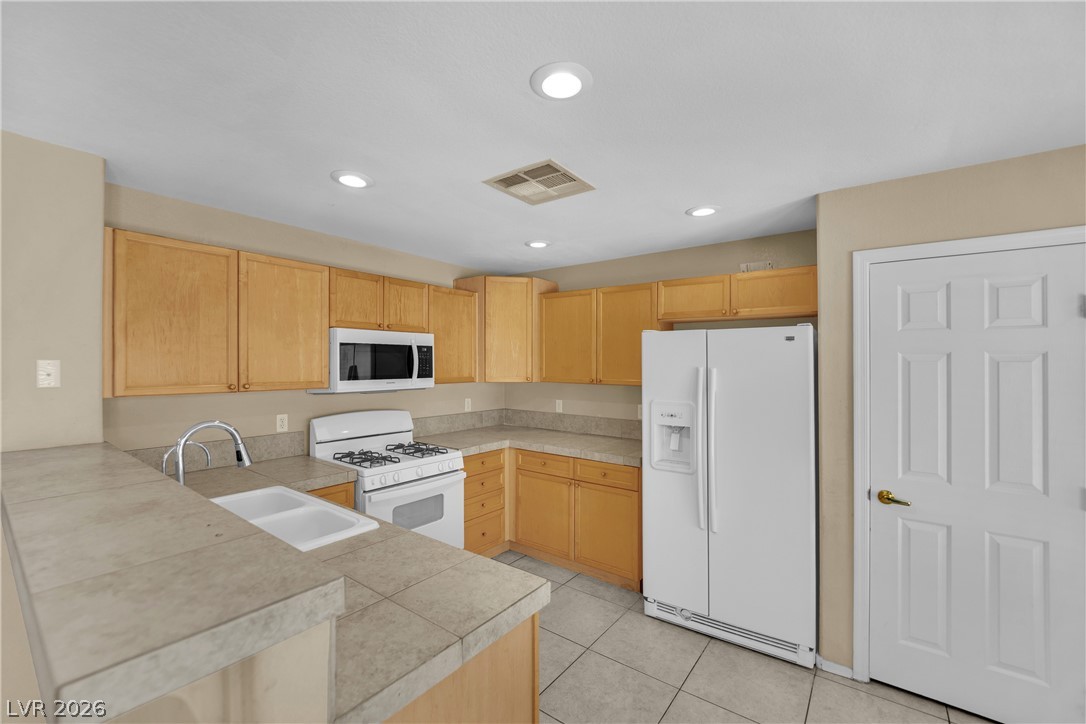 11004 Linden Leaf Avenue Property Photo 16