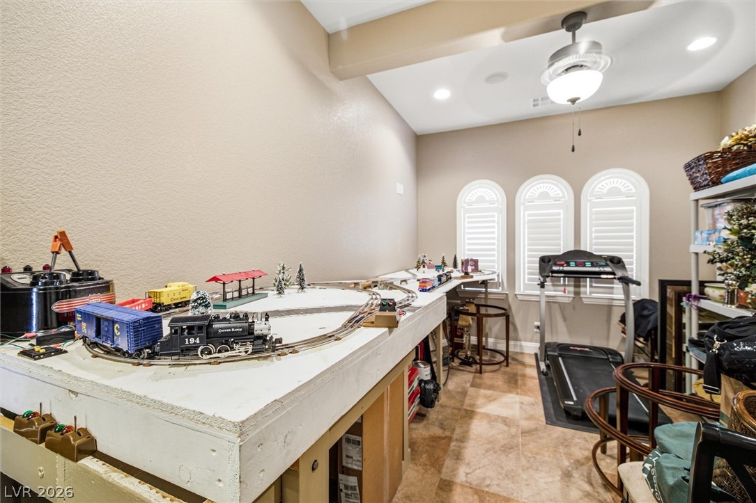 6671 Greenbriar Court Property Photo 44