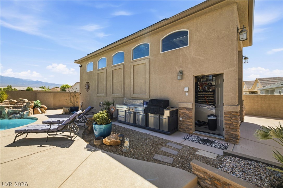 6671 Greenbriar Court Property Photo 54