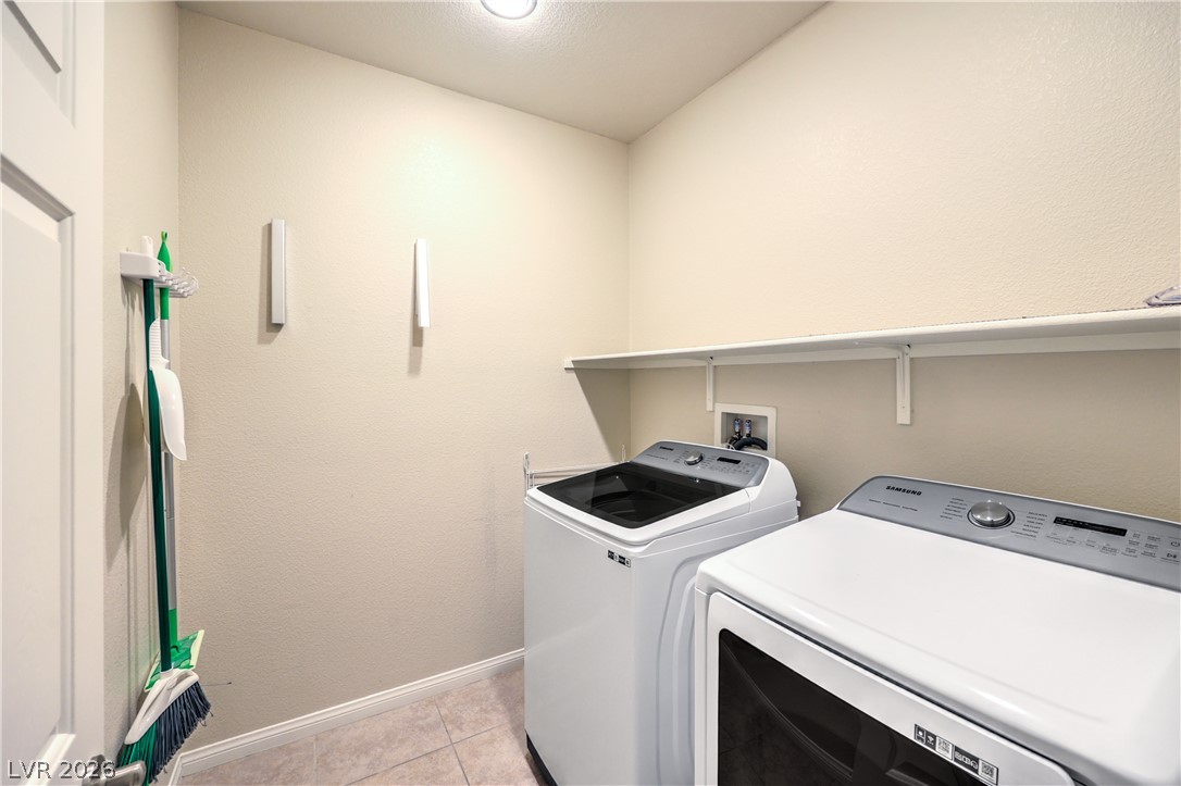 8213 Dragonfly Bush Court Property Photo 26