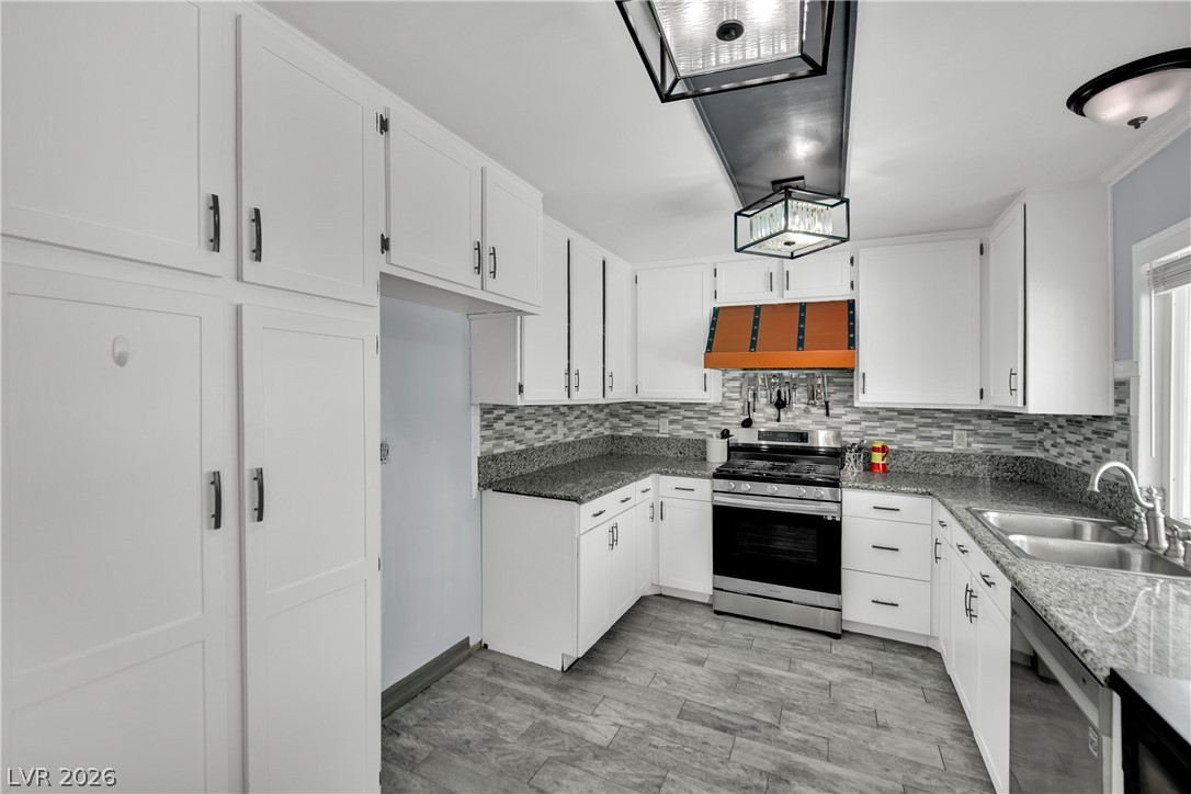 4823 Castle Rock Court Property Photo 14