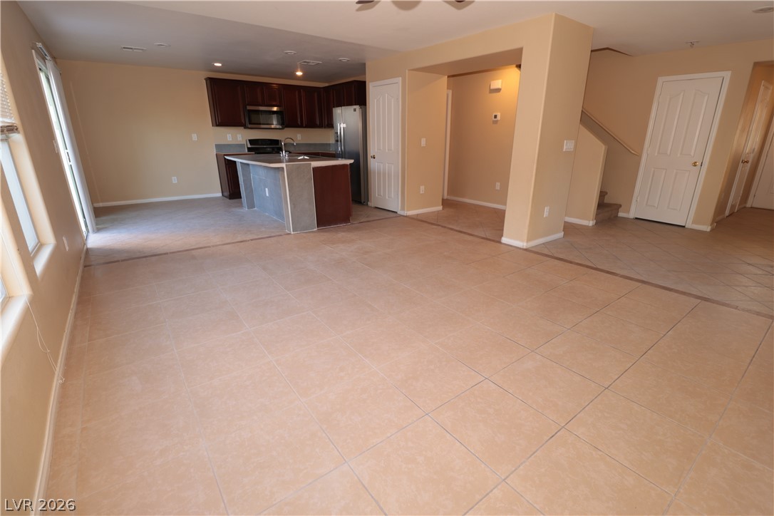 5940 Feral Garden Street Property Photo 6