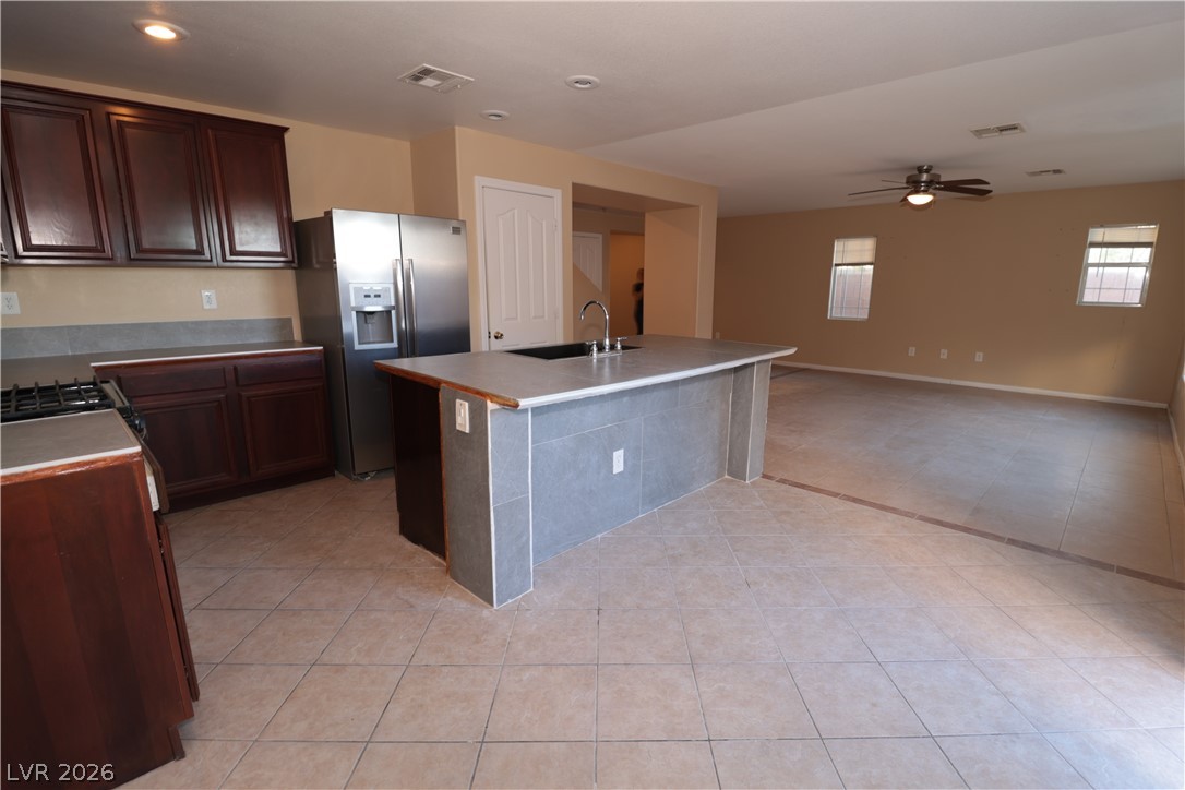 5940 Feral Garden Street Property Photo 7