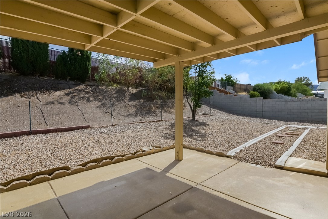 422 Chateau Drive Property Photo 15