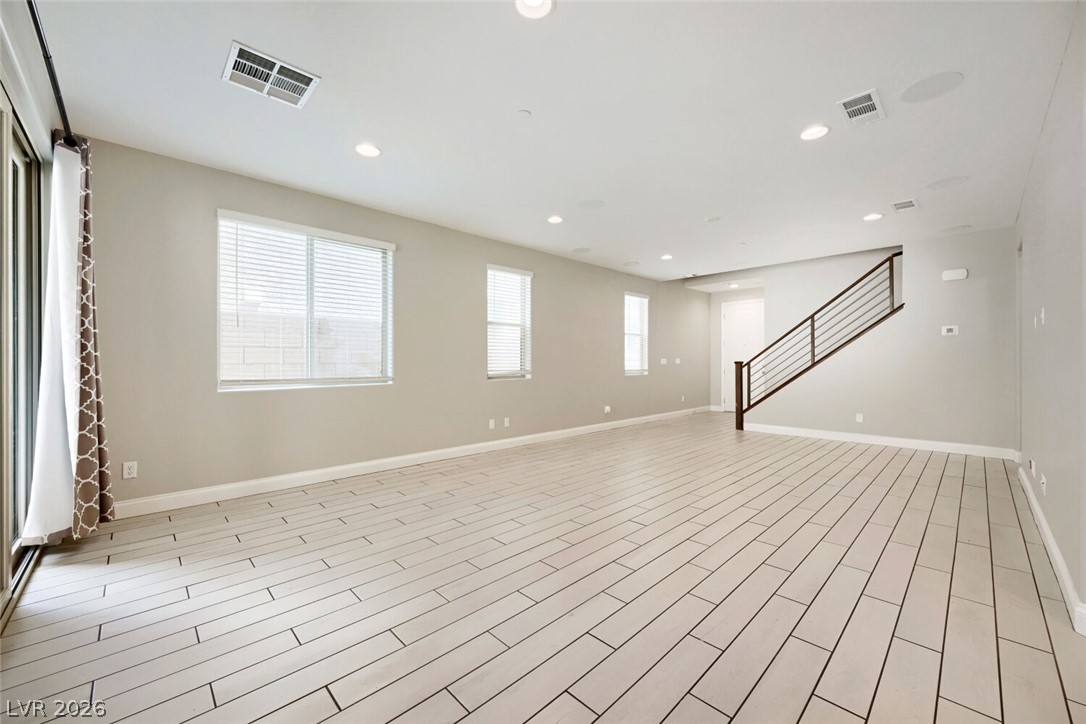 164 Pace Avenue Property Photo 6