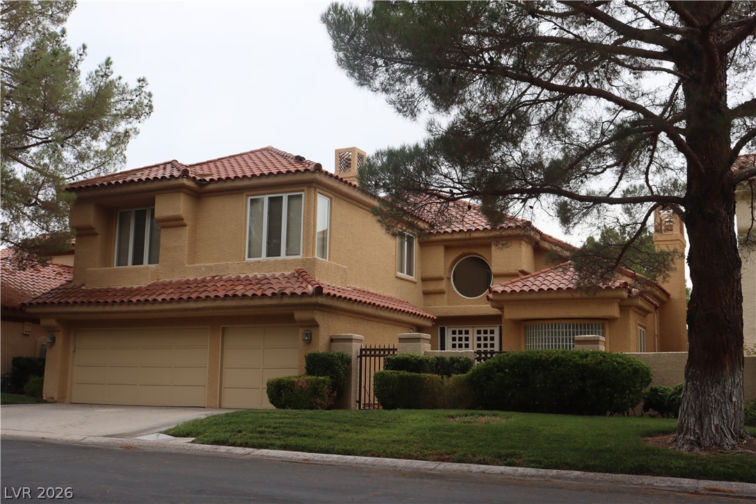 7890 Castle Pines Avenue Property Photo 4