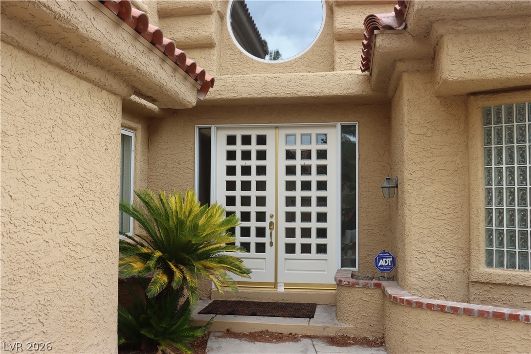 7890 Castle Pines Avenue Property Photo 5