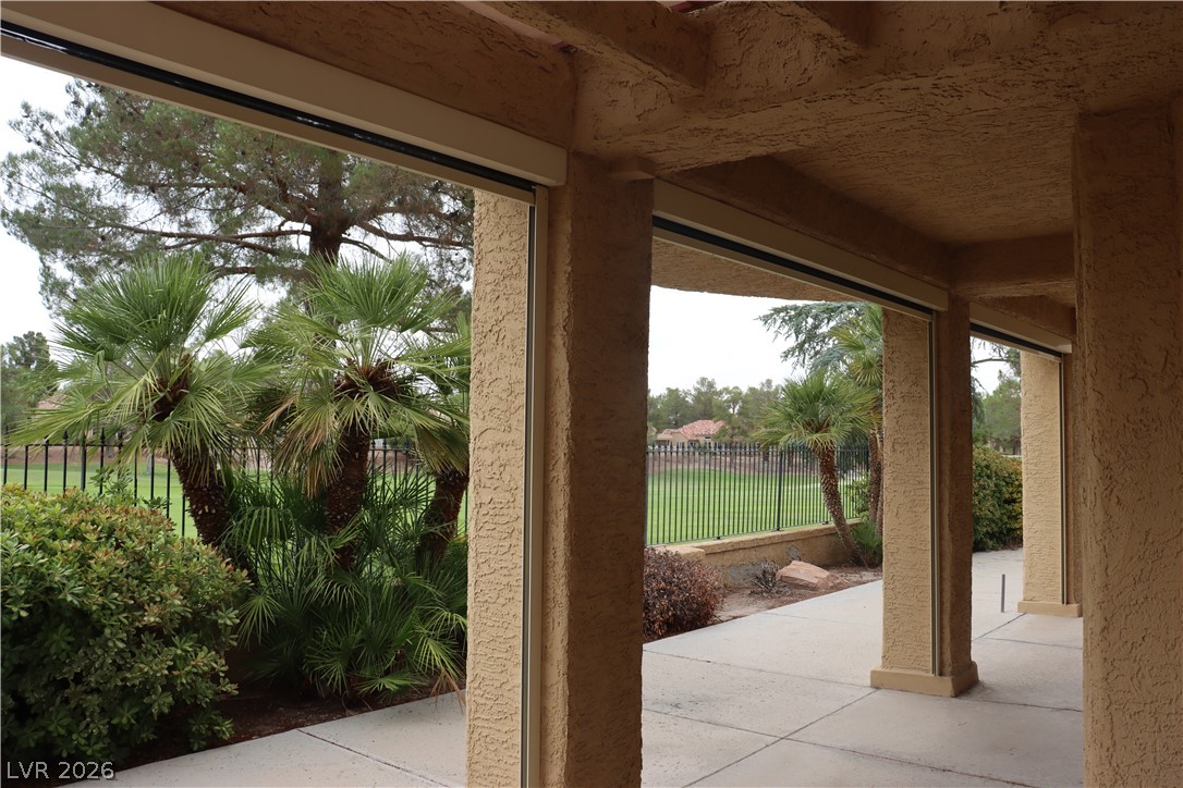 7890 Castle Pines Avenue Property Photo 14