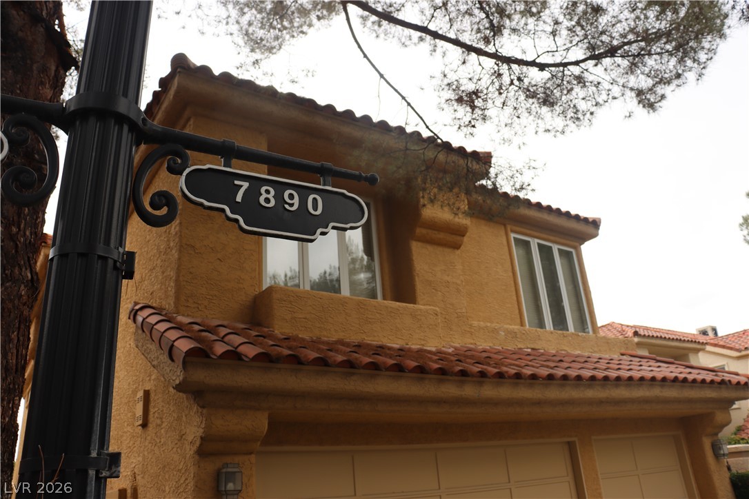 7890 Castle Pines Avenue Property Photo 21