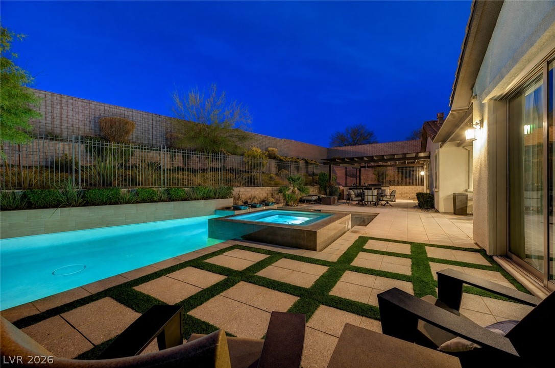 81 Navarra Canyon Court Property Photo 6
