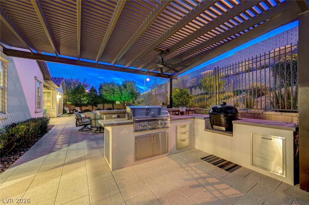 81 Navarra Canyon Court Property Photo 9