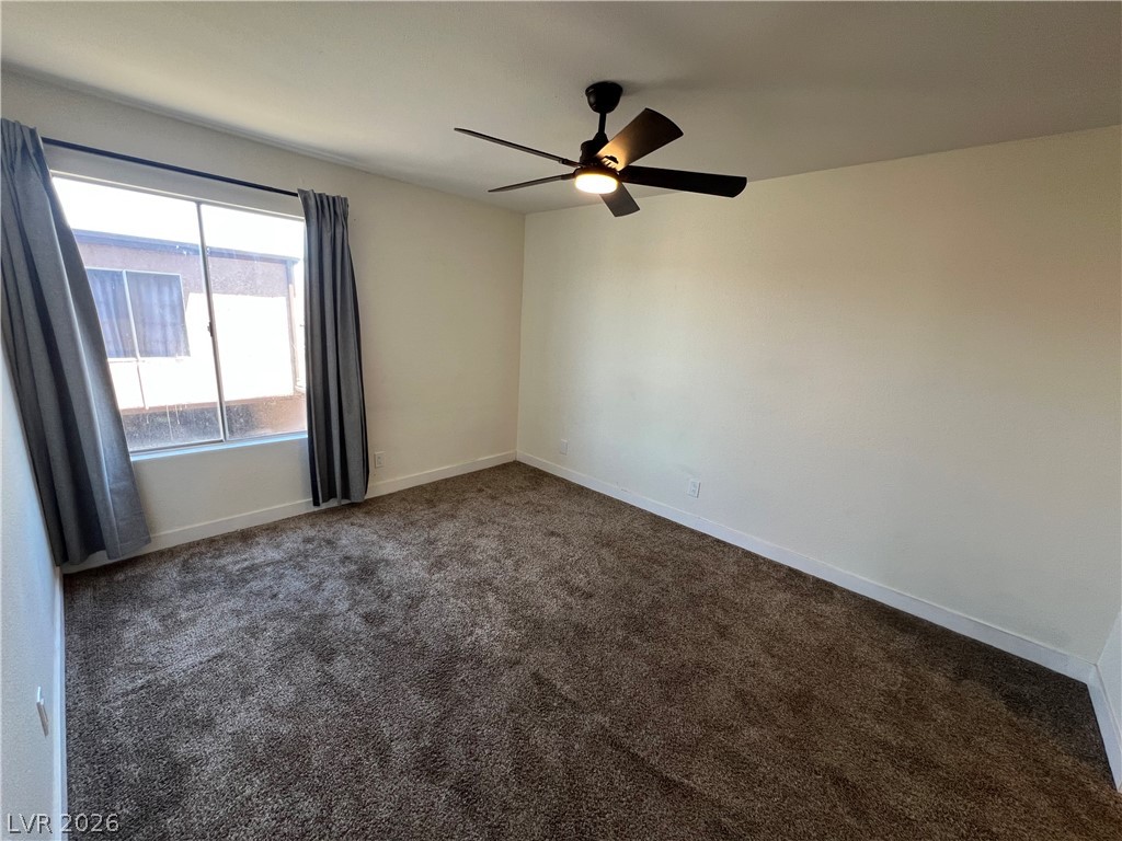 1534 Hialeah Drive D Property Photo 13
