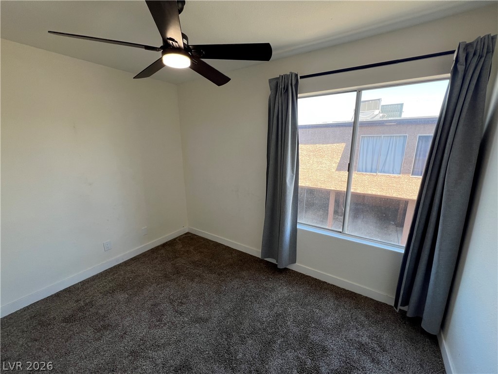 1534 Hialeah Drive D Property Photo 14