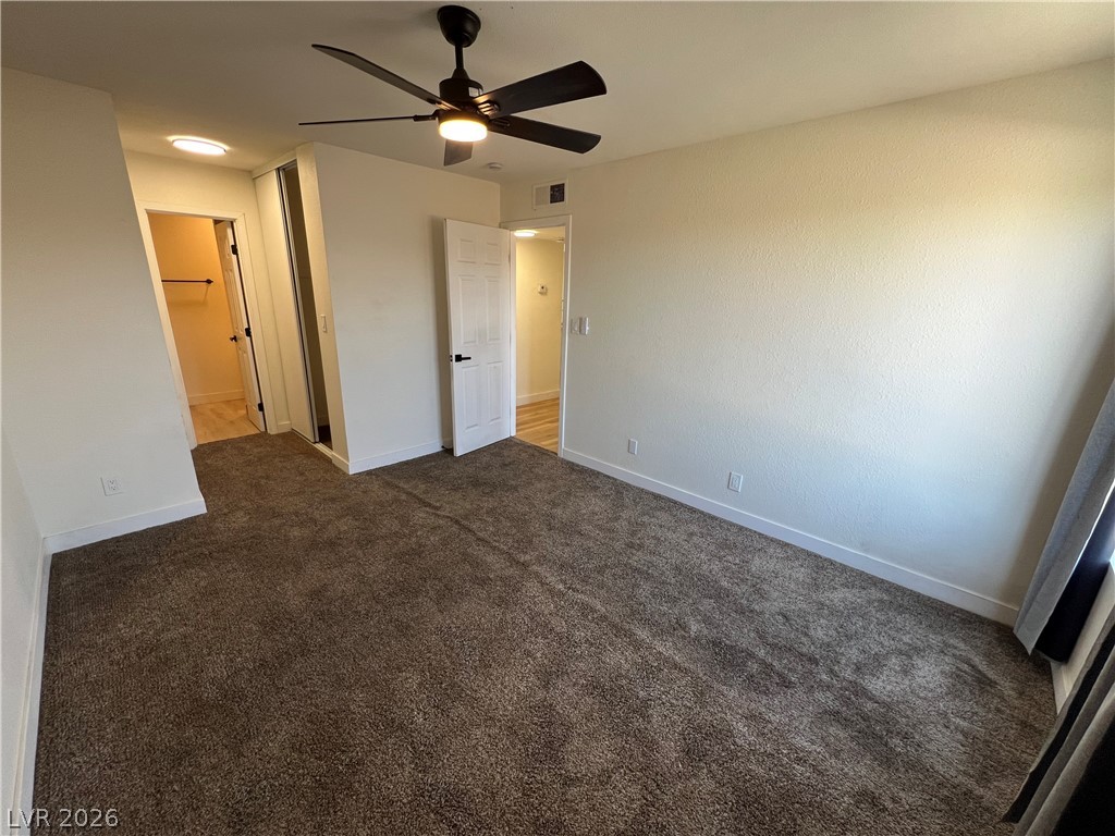 1534 Hialeah Drive D Property Photo 18