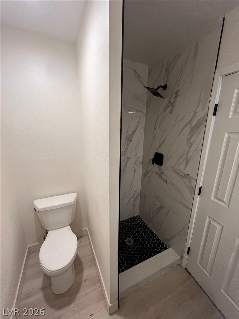 1534 Hialeah Drive D Property Photo 22