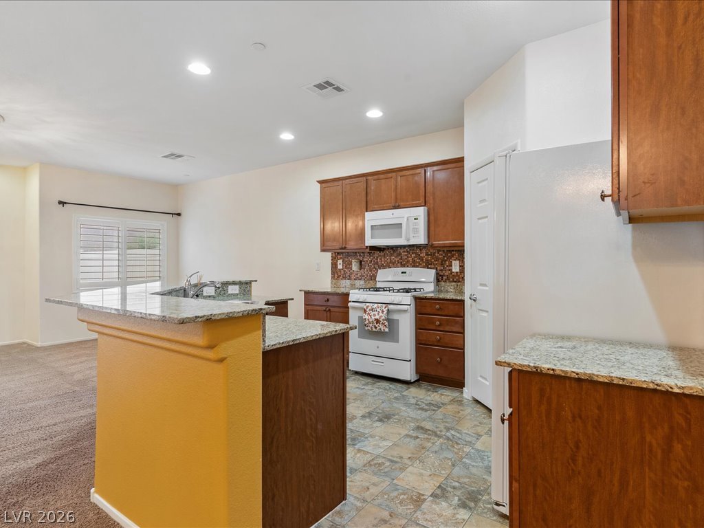 6496 Clara Bow Avenue 103 Property Photo 10