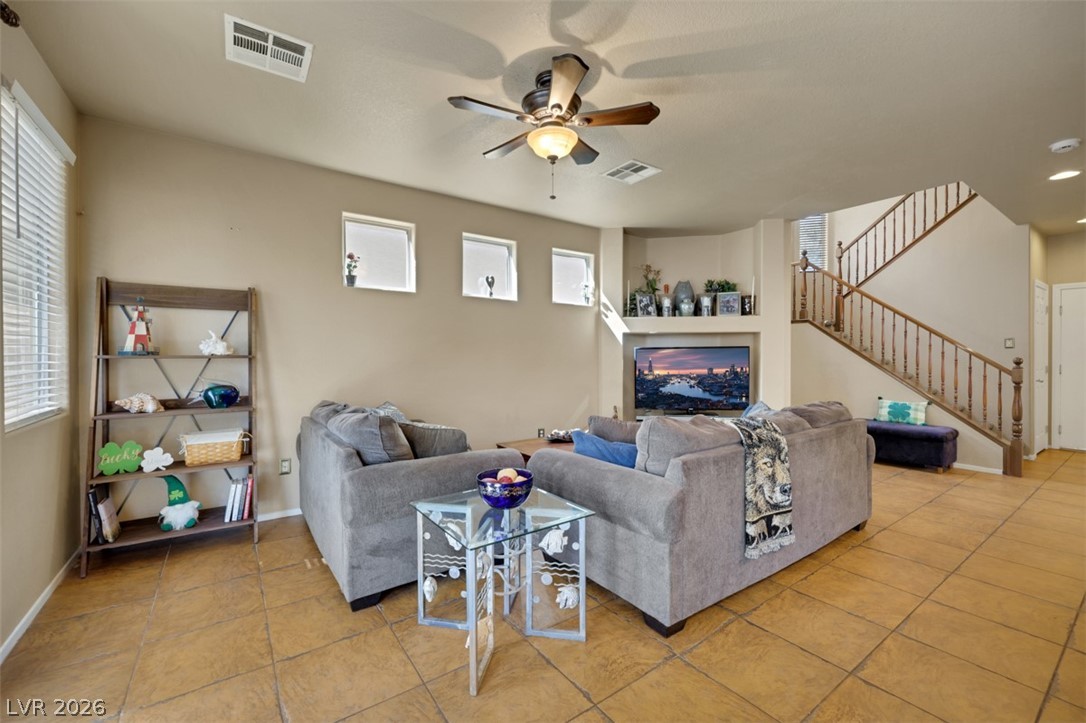 6279 Dollar Bill Court Property Photo 9
