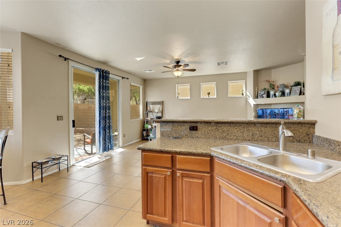6279 Dollar Bill Court Property Photo 16